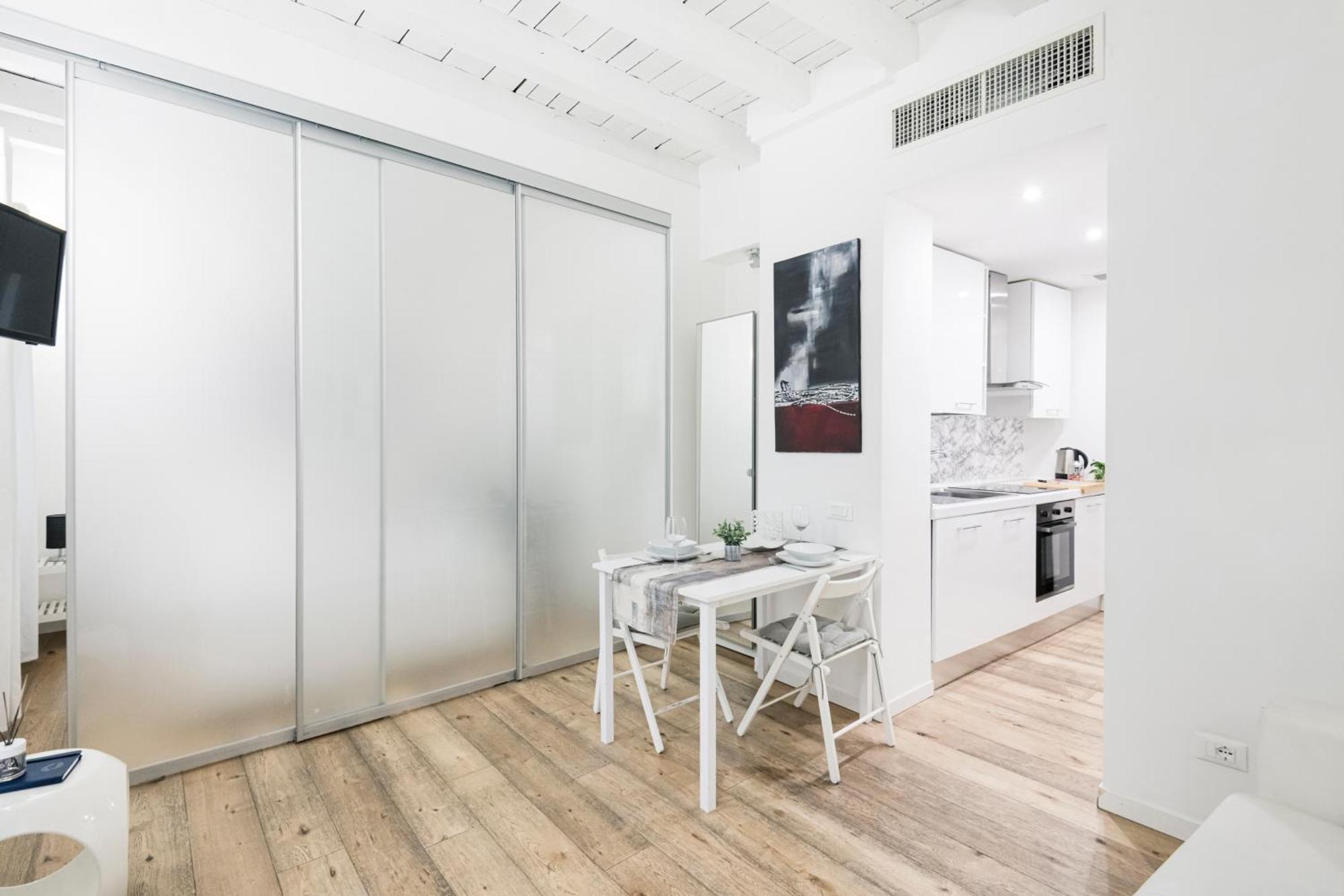Amazing, New & Fully Furnished Studio In Duomo Milano Exteriör bild