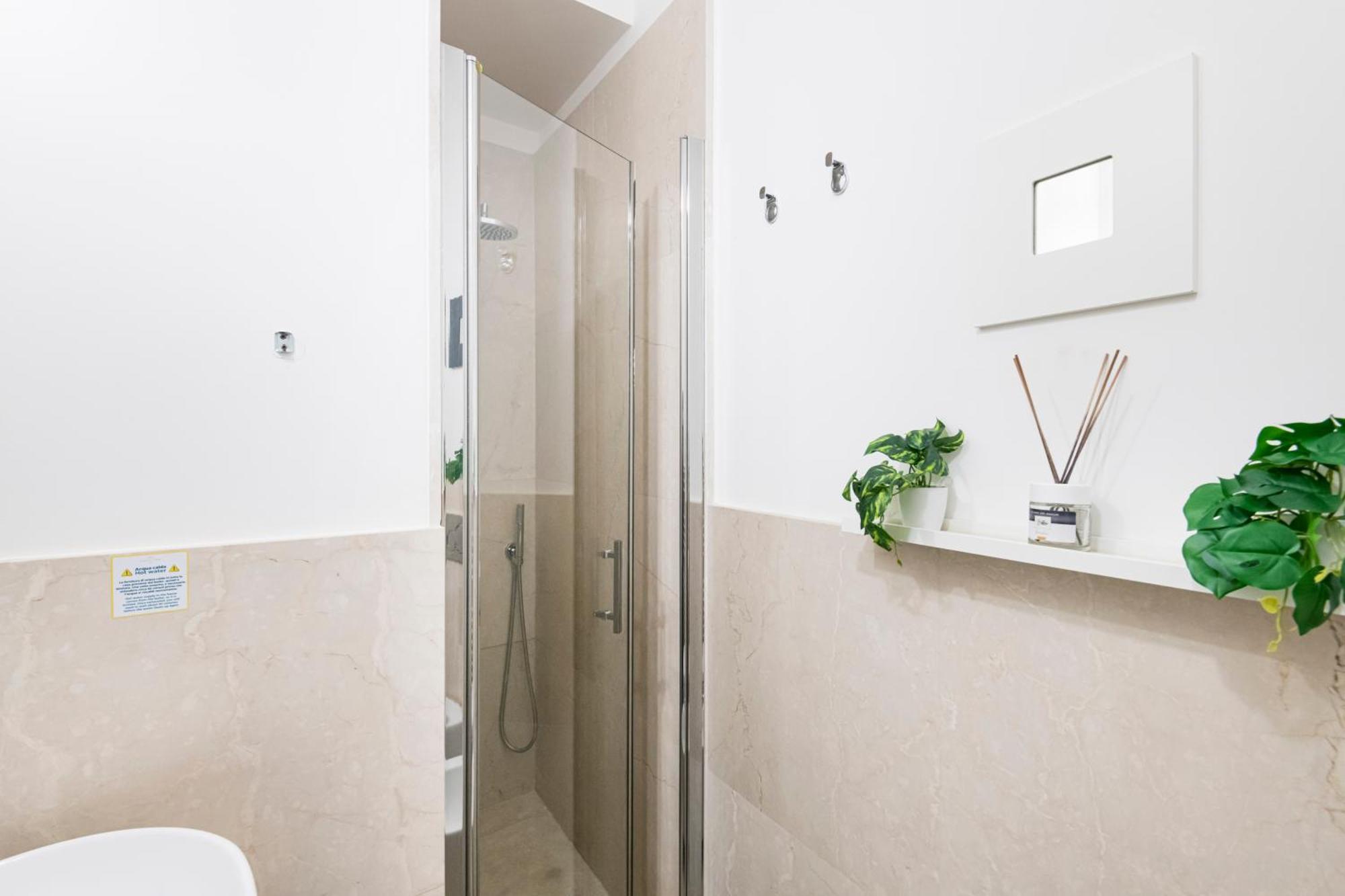 Amazing, New & Fully Furnished Studio In Duomo Milano Exteriör bild